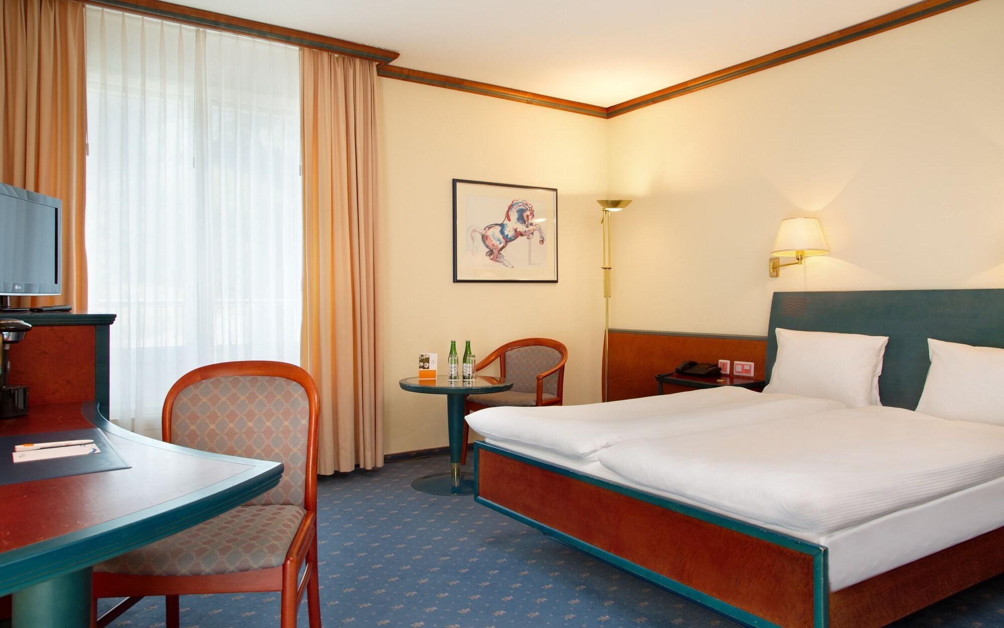 Thermal Hotels & Walliser Alpentherme Leukerbad Bagian luar foto